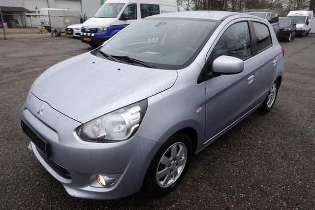 Grijs Gebruikt 2014 Mitsubishi Space Star Hatchback | € 8.750 (Goede deal) - Afbeelding 1/4