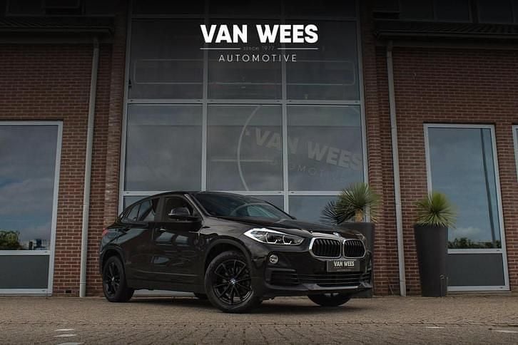 Zwart Gebruikt 2019 BMW X2 Executive SUV | € 20.450 (Eerlijke prijs) - Afbeelding 1/1