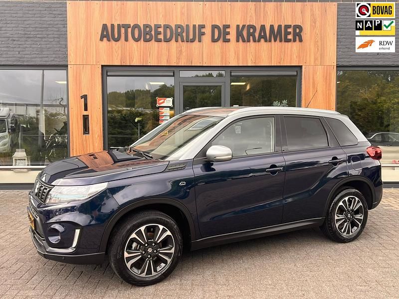 Blauw Gebruikt 2024 Suzuki Vitara Style SUV | € 27.450 (Eerlijke prijs) - Afbeelding 1/4