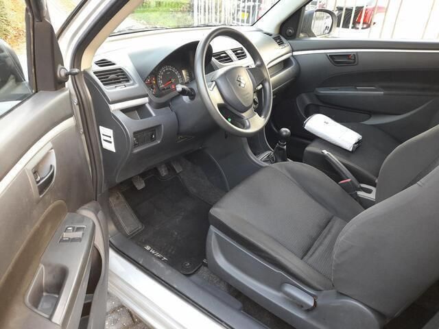 Occasion Suzuki Swift 94 PK (69 kW) 2013 Grijs Hatchback