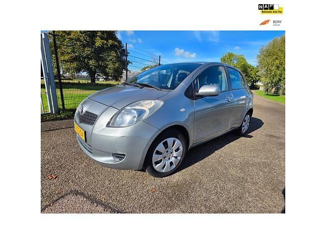Grijs Gebruikt 2007 Toyota Yaris Sol Hatchback | € 5.250 (Iets duurder) - Afbeelding 1/4