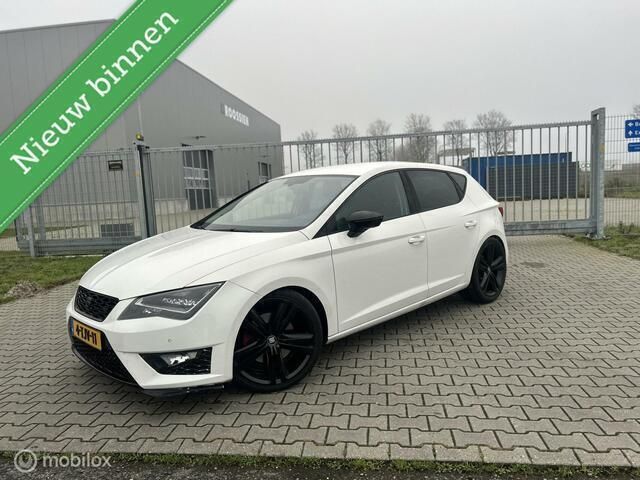 Wit Gebruikt 2014 Seat Leon Business Hatchback | € 11.749 (Eerlijke prijs) - Afbeelding 1/4