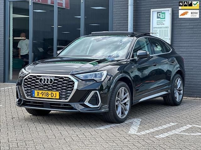 Zwart Gebruikt 2023 Audi Q3 Sportback S-Line SUV | € 41.999 (Super prijs) - Afbeelding 1/4