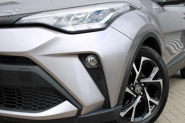 Occasion Toyota C-HR Team 152 PK (111 kW) 2022 Grijs, metallic lak SUV
