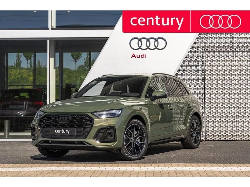 Groen Occasion 2025 Audi Q5 Competition SUV | € 64.900 - Afbeelding 1/4