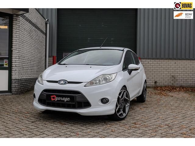 Wit Gebruikt 2009 Ford Fiesta Ghia Hatchback | € 5.850 (Iets duurder) - Afbeelding 1/4