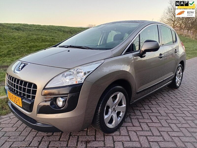 Grijs Gebruikt 2011 Peugeot 3008 MPV | € 3.450 (Eerlijke prijs) - Afbeelding 1/4