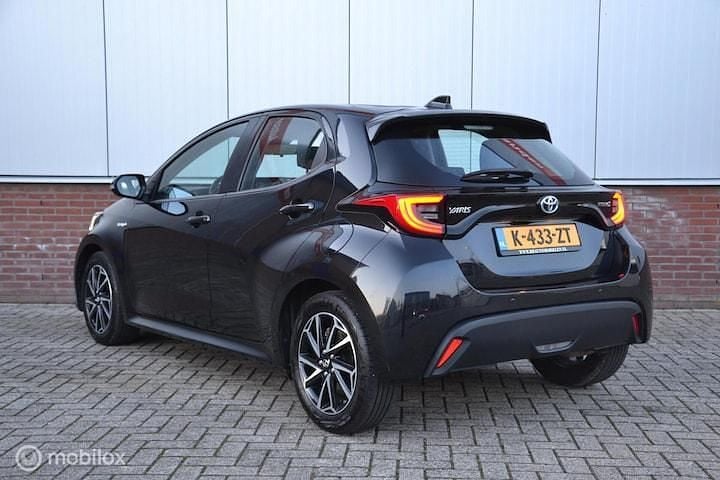 Occasion Toyota Yaris Hybrid 2021 Zwart (metallic) Hatchback