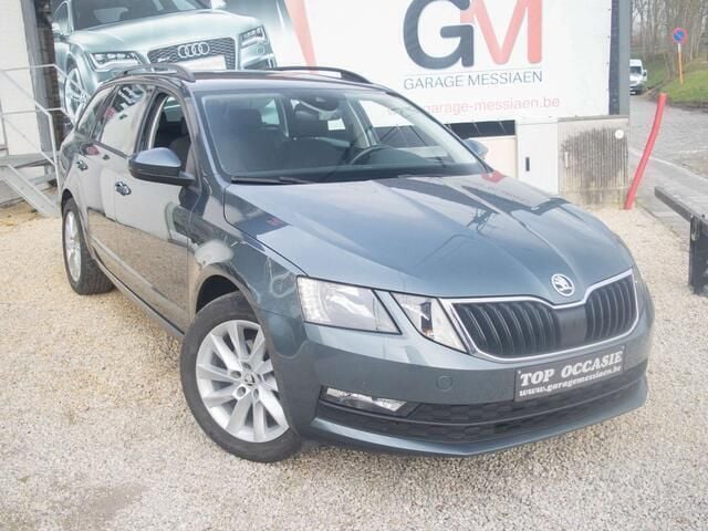 Grijs Gebruikt 2018 Skoda Octavia Ambition Stationwagen | € 15.999 (Eerlijke prijs) - Afbeelding 1/4