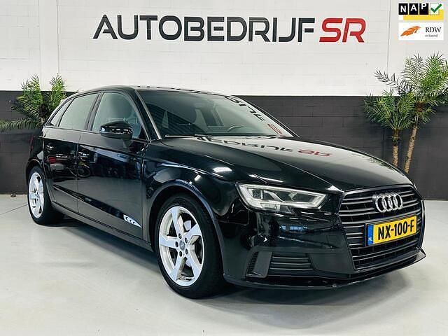 Zwart Gebruikt 2017 Audi A3 Sportback Sport Hatchback | € 12.950 (Eerlijke prijs) - Afbeelding 1/4