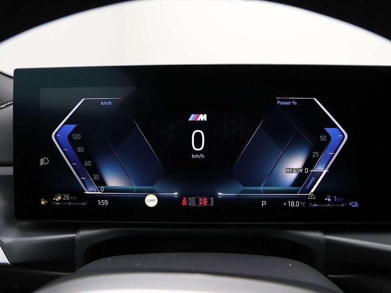 Nieuw BMW 330e Shadowline 292 PK (214 kW) 2025 Grijs Sedan