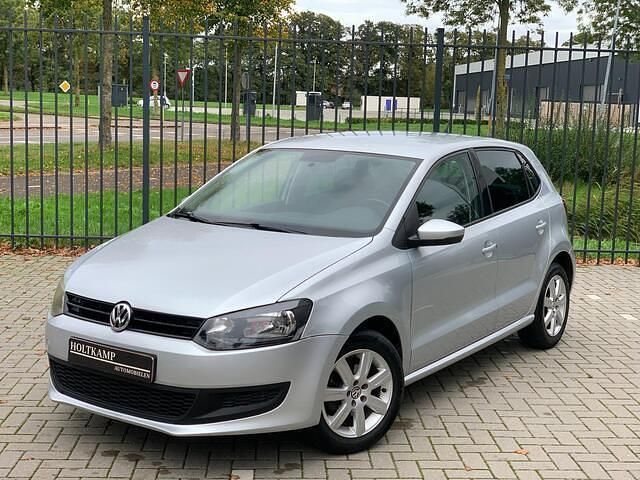 Grijs Gebruikt 2010 VW Polo Comfortline Hatchback | € 6.495 (Eerlijke prijs) - Afbeelding 1/4