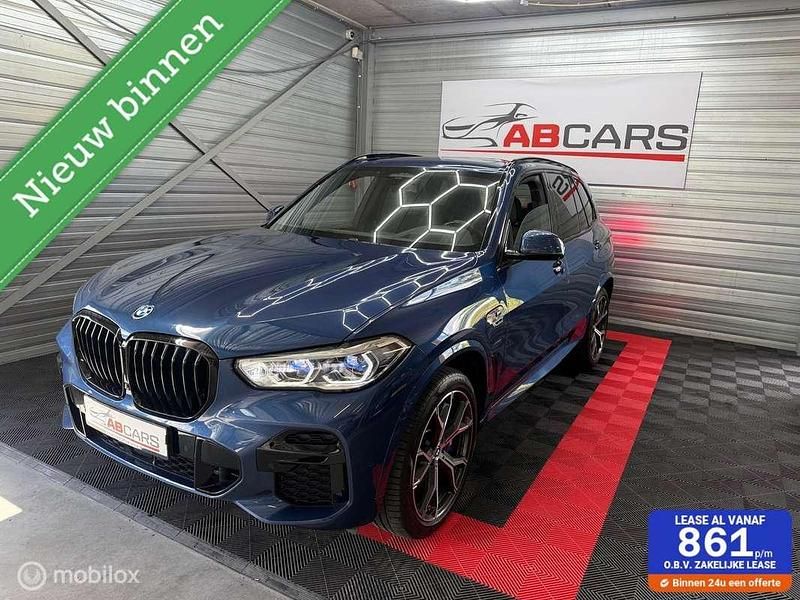 Blauw Gebruikt 2022 BMW X5 Executive SUV | € 64.995 (Eerlijke prijs) - Afbeelding 1/4