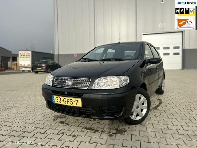 Zwart Gebruikt 2008 Fiat Punto Classica Hatchback | € 1.049 (Eerlijke prijs) - Afbeelding 1/4