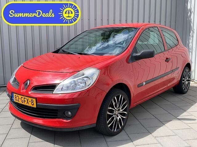 Rood Gebruikt 2008 Renault Clio II Hatchback | € 1.745 (Eerlijke prijs) - Afbeelding 1/4