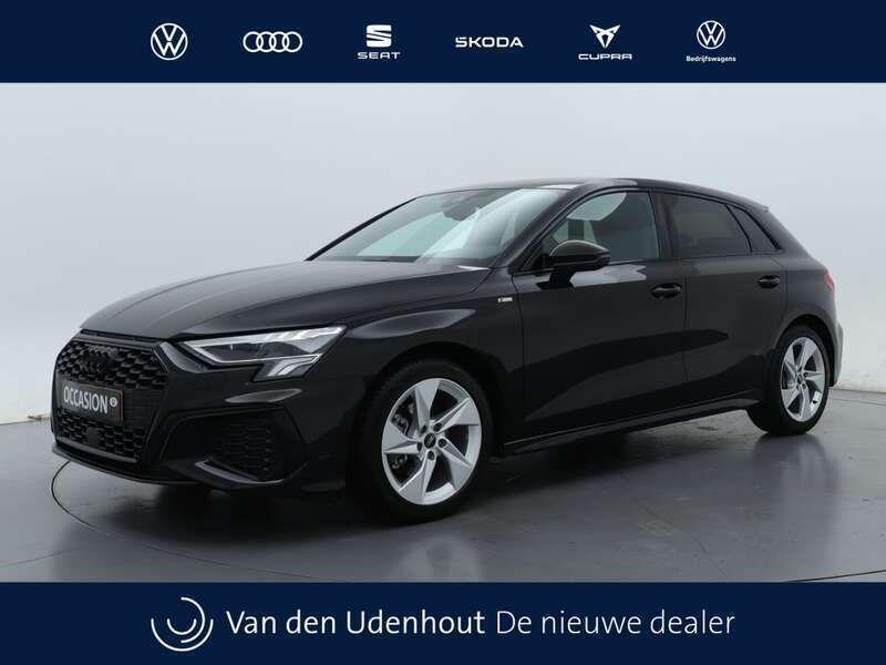 Zwart Gebruikt 2024 Audi A3 Hatchback | € 38.750 (Eerlijke prijs) - Afbeelding 1/4