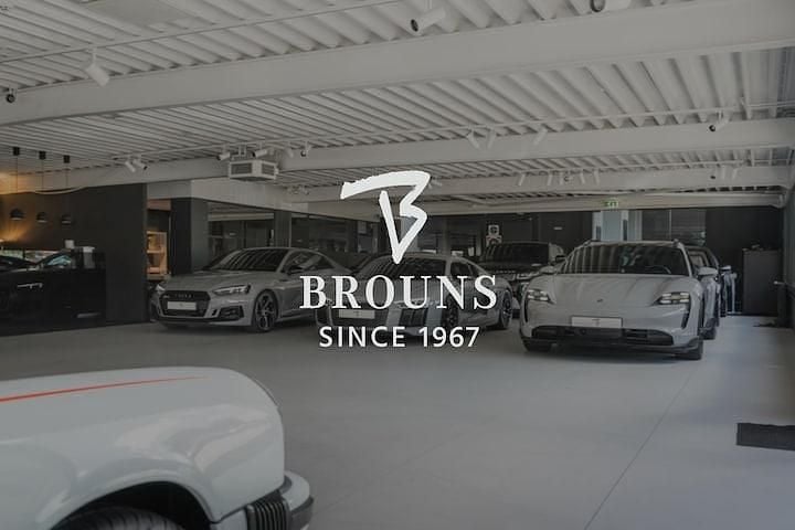 Occasion Porsche Taycan Black Edition 319 kW (435 PK) 2025 Zwart Stationwagen