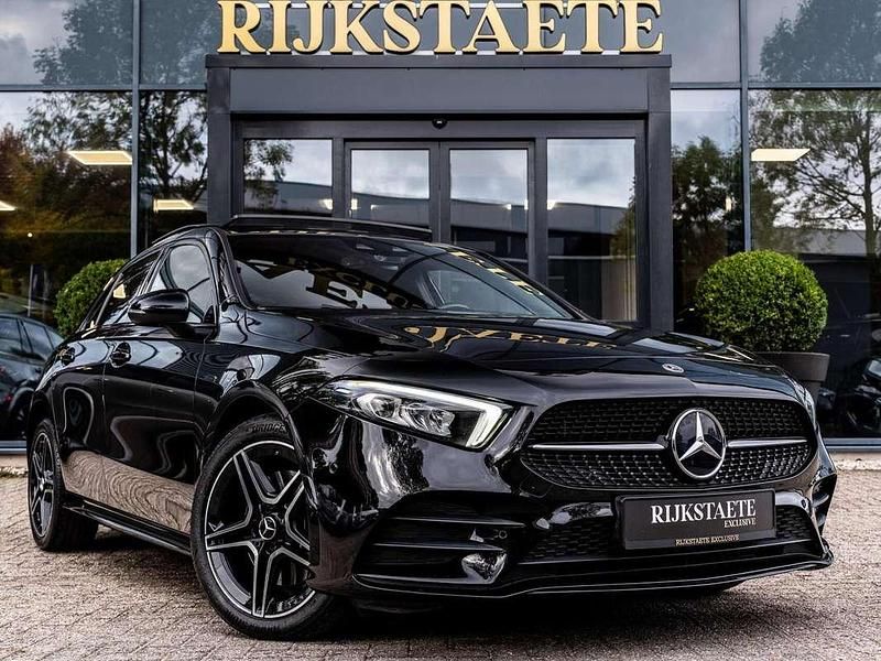 Occasion Mercedes A250 AMG 218 PK (160 kW) 2021 Zwart Hatchback