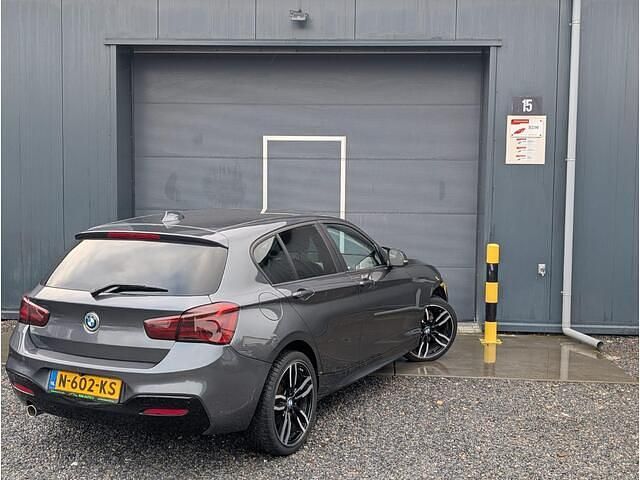 Occasion BMW 116 Executive 109 PK (80 kW) 2018 Grijs Hatchback