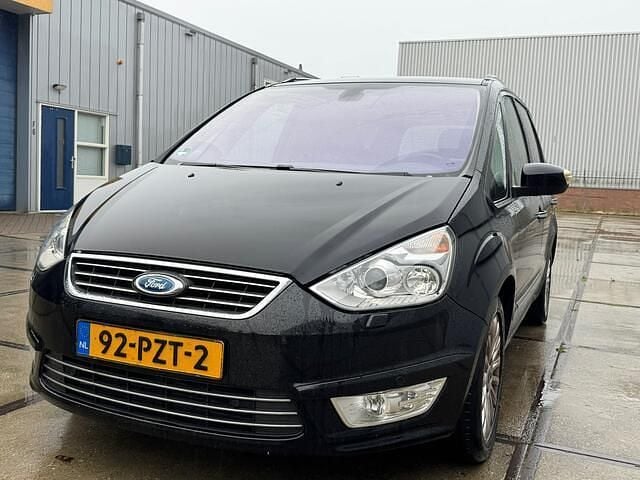 Zwart Gebruikt 2011 Ford Galaxy Titanium MPV | € 2.750 (Super prijs) - Afbeelding 1/4