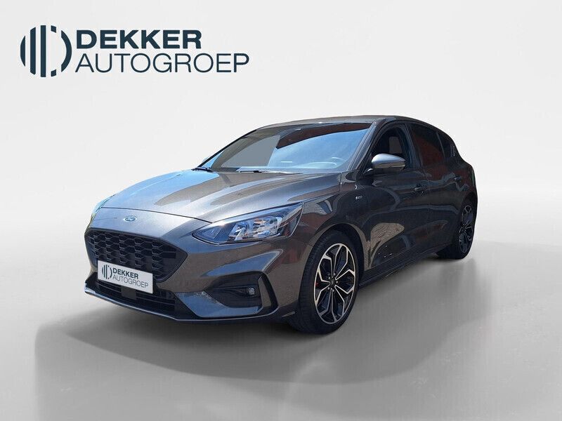 Grijs Gebruikt 2021 Ford Focus Business Edition Hatchback | € 25.945 (Iets duurder) - Afbeelding 1/4