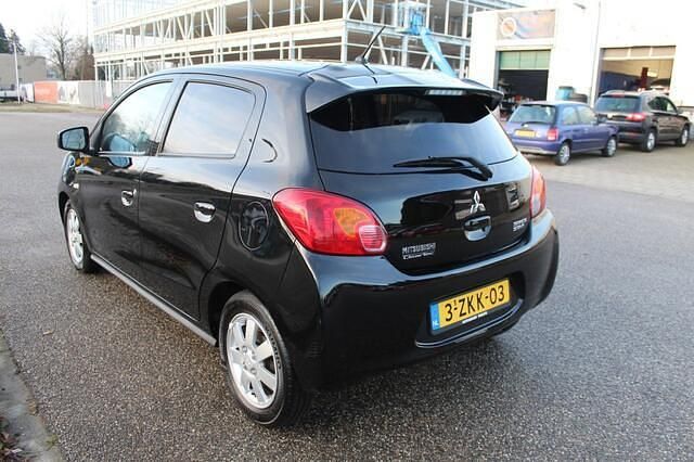 Occasion Mitsubishi Space Star 71 PK (52 kW) 2015 Zwart Hatchback