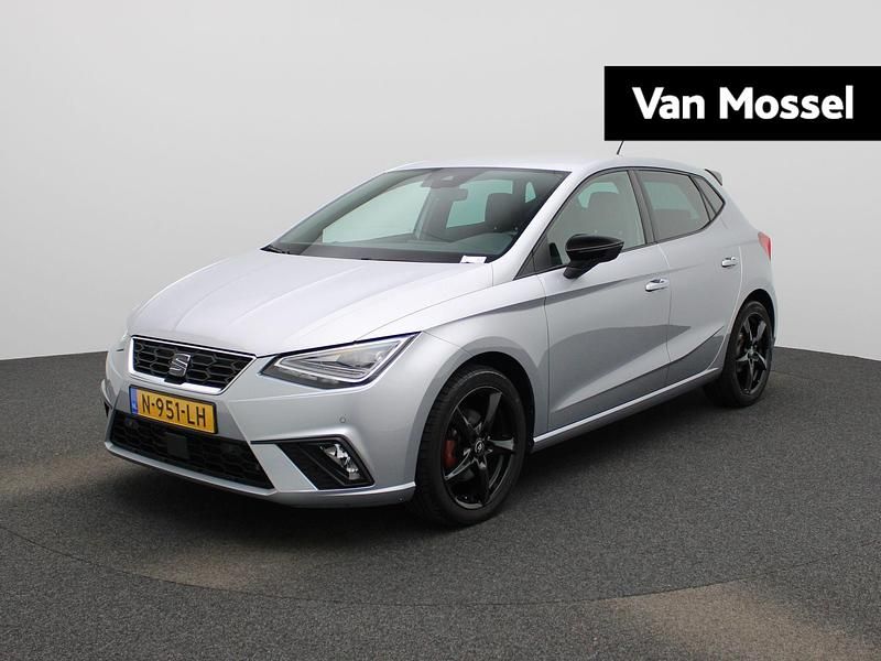 Grijs Occasion 2021 Seat Ibiza Business Hatchback | € 19.900 (Eerlijke prijs) - Afbeelding 1/4