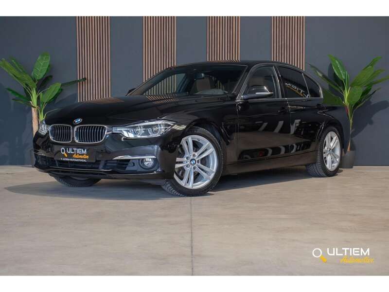 Zwart Gebruikt 2016 BMW 330 Executive Sedan | € 18.490 (Eerlijke prijs) - Afbeelding 1/4