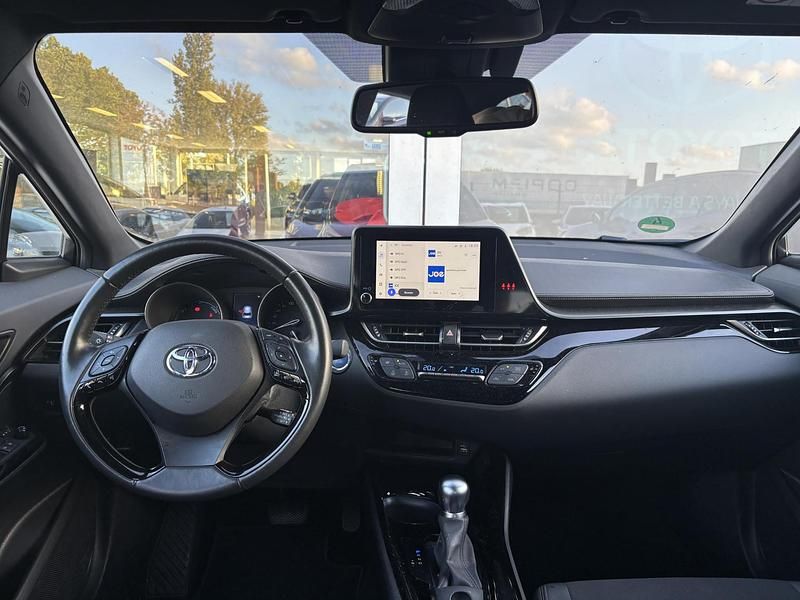 Rood Gebruikt 2023 Toyota C-HR+ Style SUV | € 30.900 - Afbeelding 1/3
