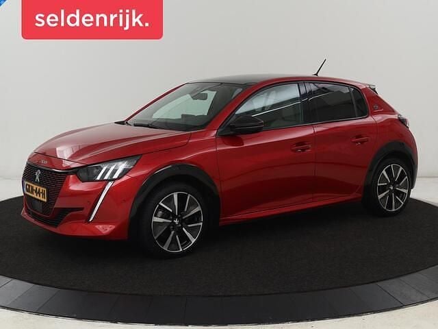 Rood Gebruikt 2021 Peugeot e-208 GT Hatchback | € 14.900 (Goede deal) - Afbeelding 1/4