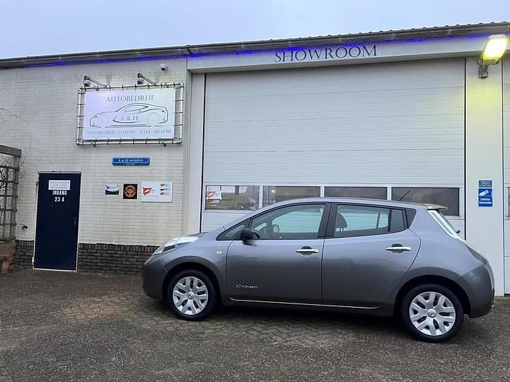 Occasion Nissan Leaf Visia 80 kW (109 PK) 2015 Grijs Hatchback