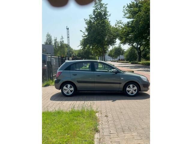 Occasion Kia Rio Sport 97 PK (71 kW) 2008 Grijs Hatchback