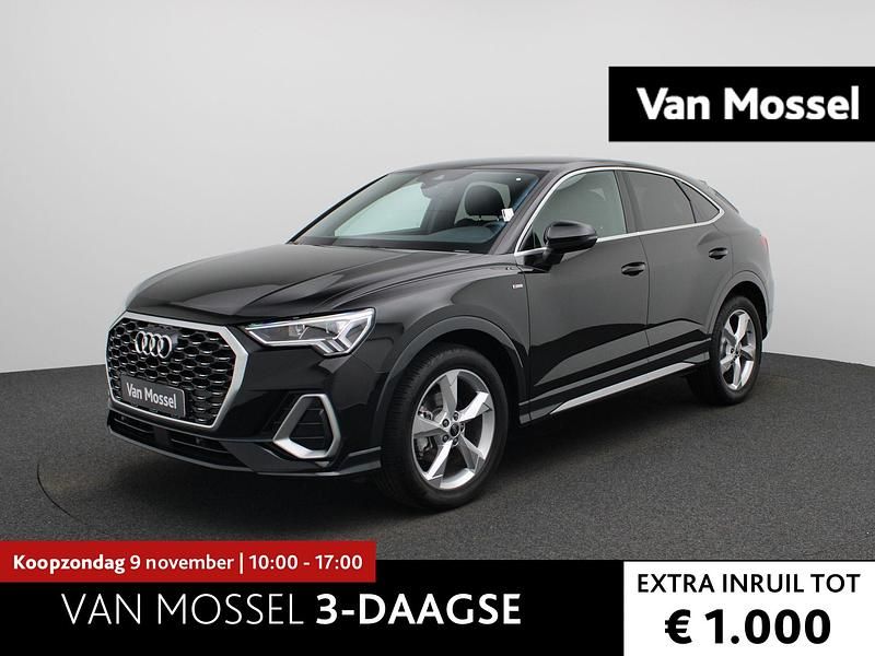 Zwart Gebruikt 2025 Audi Q3 Sportback Competition SUV | € 49.900 (Super prijs) - Afbeelding 1/4