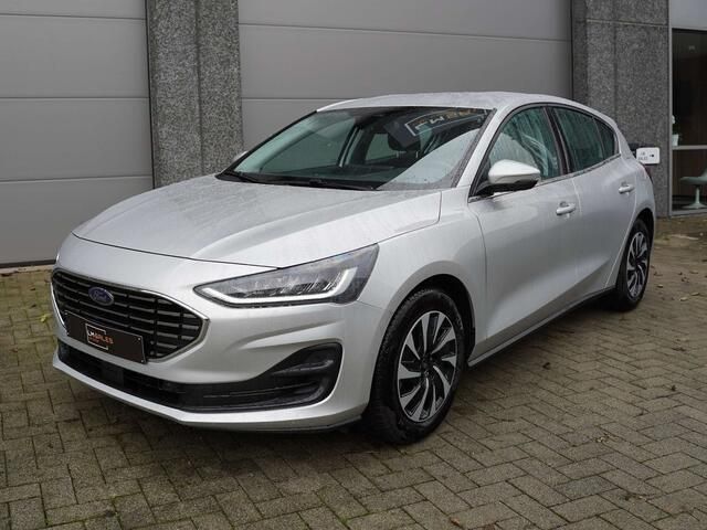 Grijs Gebruikt 2022 Ford Focus Active Sedan | € 19.699 (Super prijs) - Afbeelding 1/4