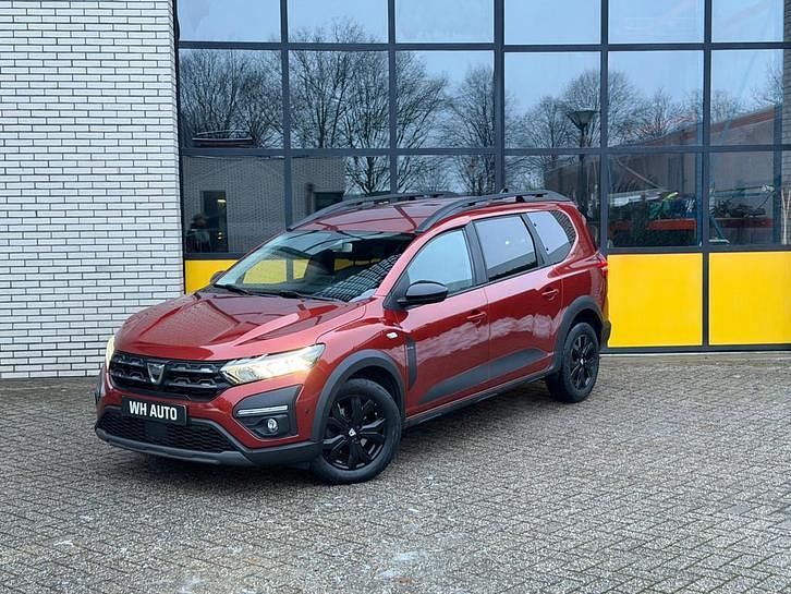 Occasion Dacia Jogger Extreme 110 PK (80 kW) 2022 Rood MPV