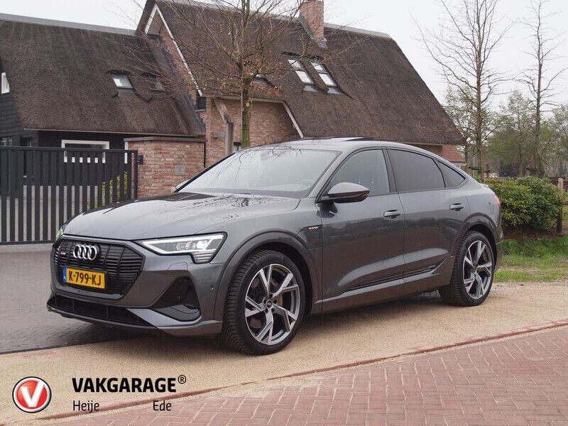 Grijs Gebruikt 2020 Audi e-tron Basis SUV | € 31.490 (Eerlijke prijs) - Afbeelding 1/4