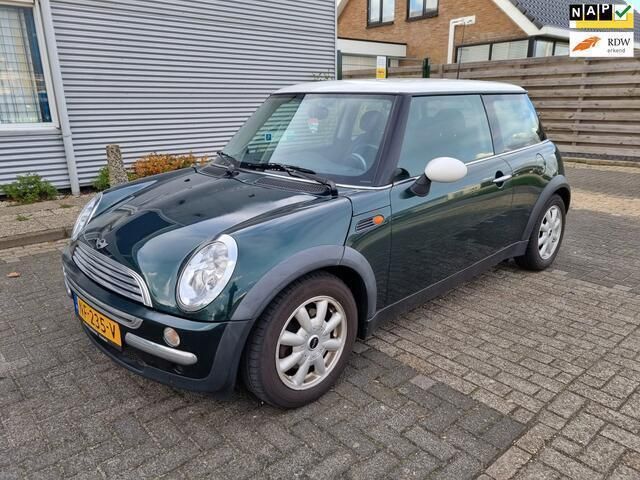 Groen Gebruikt 2002 Mini Cooper Pepper Hatchback | € 2.350 (Eerlijke prijs) - Afbeelding 1/4