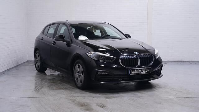 Occasion BMW 118 Advantage 136 PK (100 kW) 2022 Zwart Hatchback