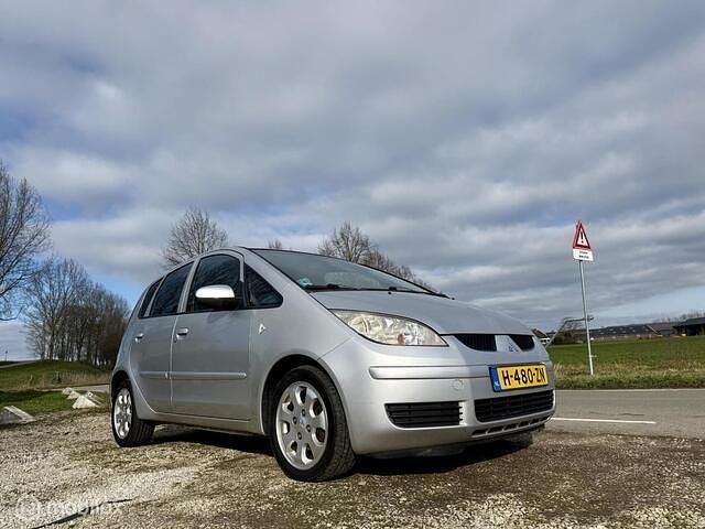 Occasion Mitsubishi Colt Inform 95 PK (69 kW) 2007 Grijs Hatchback