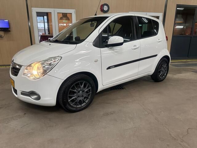 Wit Gebruikt 2011 Opel Agila Edition Hatchback | € 3.900 (Eerlijke prijs) - Afbeelding 1/4