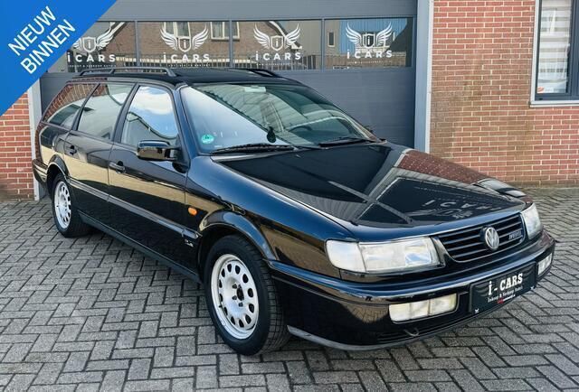 Zwart Gebruikt 1994 VW Passat Stationwagen | € 9.950 - Afbeelding 1/4