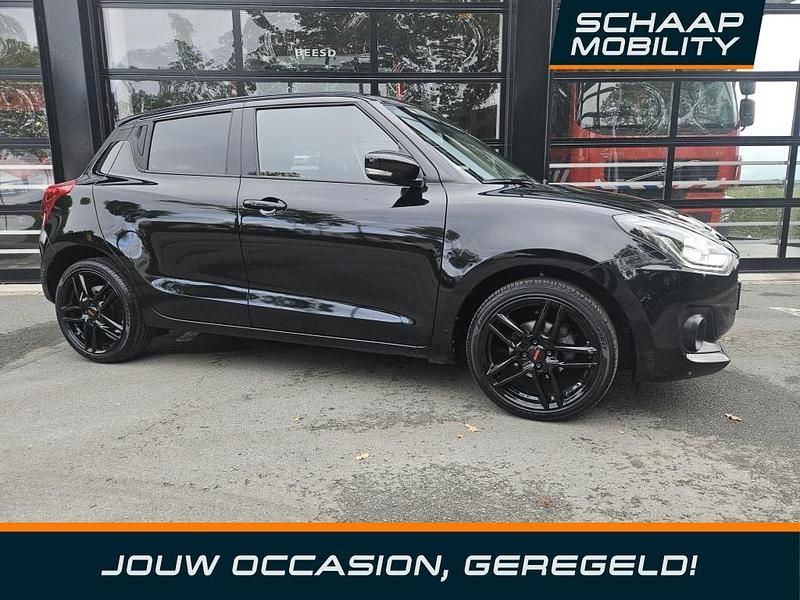 Zwart Gebruikt 2018 Suzuki Swift Hatchback | € 13.750 (Iets duurder) - Afbeelding 1/4