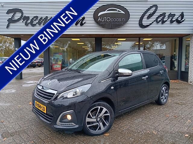 Zwart Gebruikt 2021 Peugeot 108 Allure Hatchback | € 10.925 (Eerlijke prijs) - Afbeelding 1/4