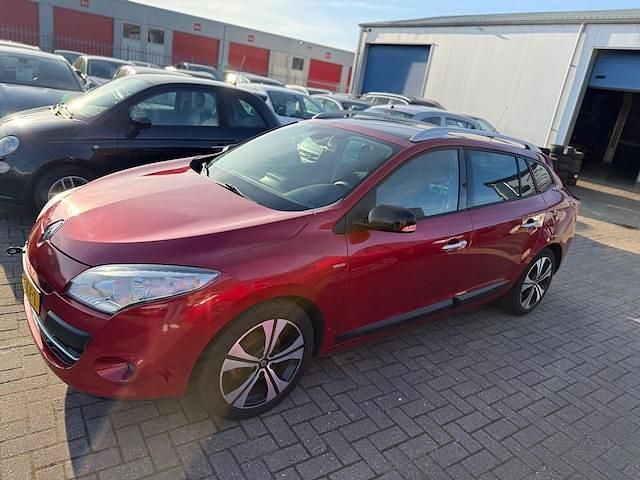 Occasion Renault Mégane GrandTour Bose Edition 2012 Rood Stationwagen