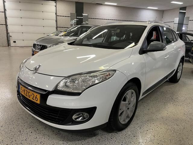 Wit Gebruikt 2013 Renault Mégane GrandTour Stationwagen | € 4.750 (Iets duurder) - Afbeelding 1/4