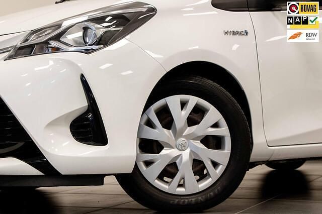 Wit Gebruikt 2018 Toyota Yaris Active Hatchback | € 14.950 (Eerlijke prijs) - Afbeelding 1/4