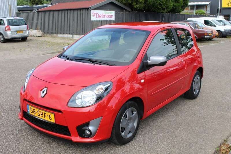 Rood, metallic lak Gebruikt 2011 Renault Twingo Night&Day Hatchback | € 4.750 (Eerlijke prijs) - Afbeelding 1/4