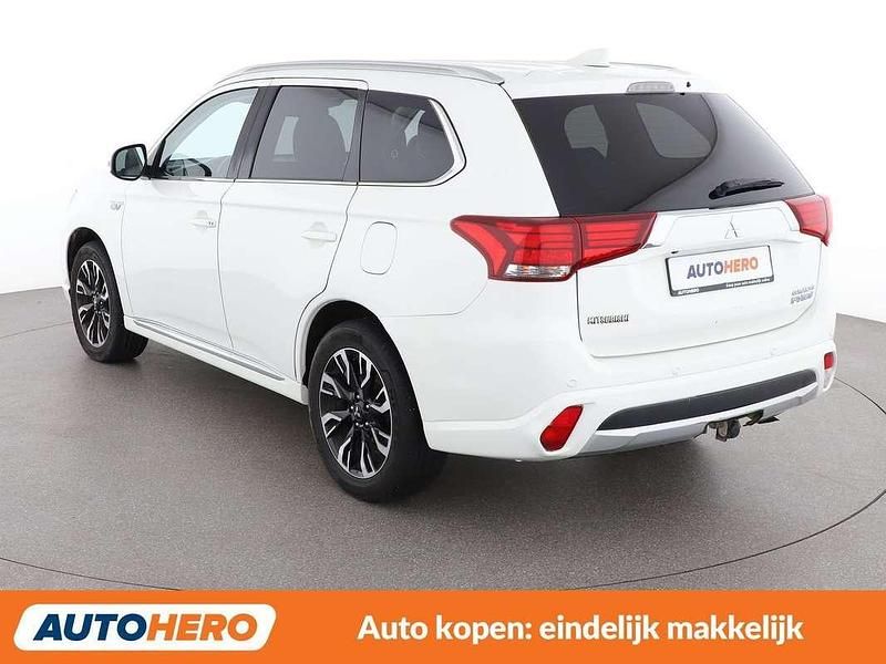 Occasion Mitsubishi Outlander P-HEV Basis 121 PK (88 kW) 2018 Wit SUV