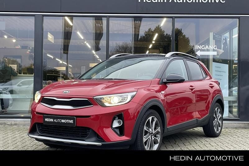 Rood Gebruikt 2020 Kia Stonic SUV | € 16.445 (Eerlijke prijs) - Afbeelding 1/3