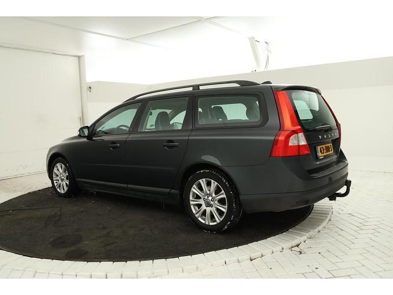 Occasion Volvo V70 Kinetic 146 PK (107 kW) 2009 Grijs Stationwagen
